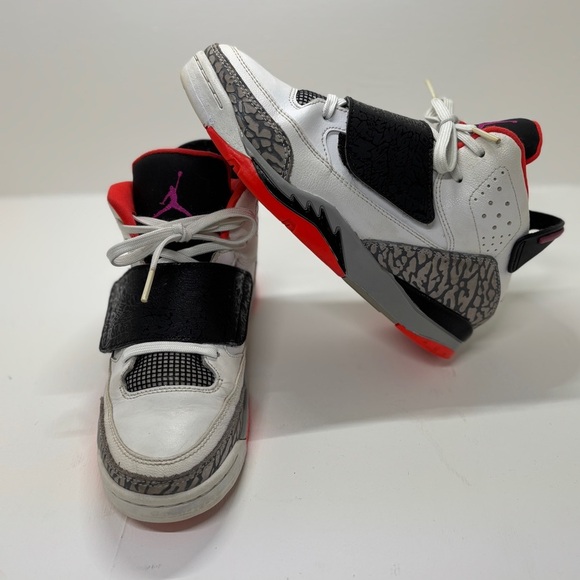 Nike Jordan Son of Mars Hot Lava youth Size 3 - Picture 2 of 8